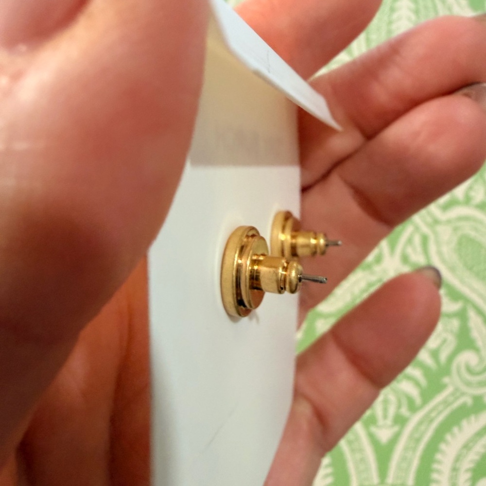 Tory Burch Gold Tone Metallic Hammered Heart Studs - New - Picture 4 of 5